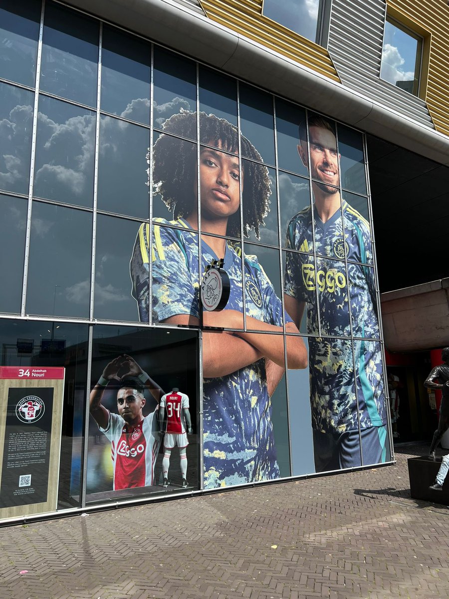 Things you love to see: A huge Lily Yohannes photo on the side of the Ajax store 🤩 📸 @RealDanYohannes