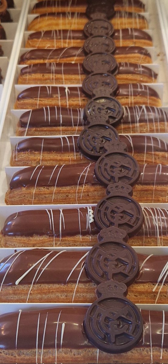 Los del @realmadrid necesitamos hoy azúcar. Y chocolate. #halamadridynadamás @MoulinChocolat @ChampionsLeague