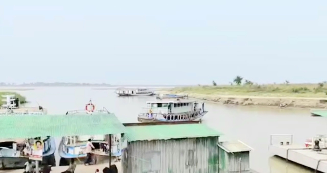 চরভদ্রাসন গোপালপুর ঘাট