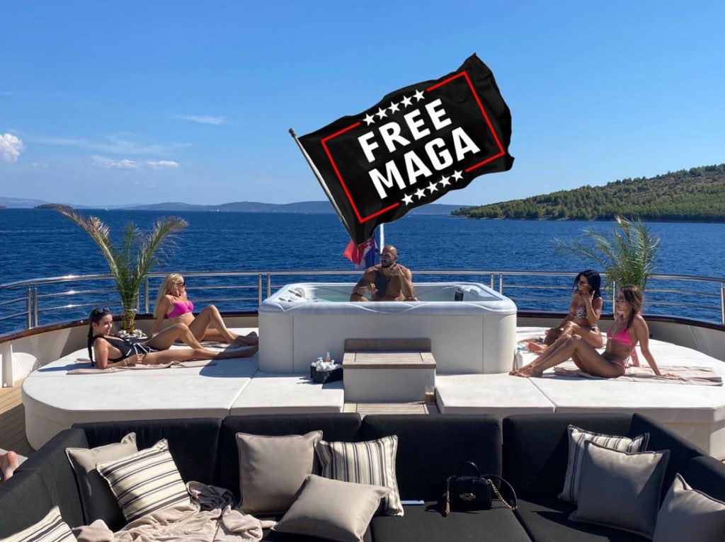 Maximus_Erc20's tweet photo. @WisdomMatic The #FREEMAGA movement will the newest and evolved version of $MAGA 🇺🇸 

@FREEMAGA155431 

https://t.co/nfN8ZUJ7SQ https://t.co/KA4dCIUpAf
