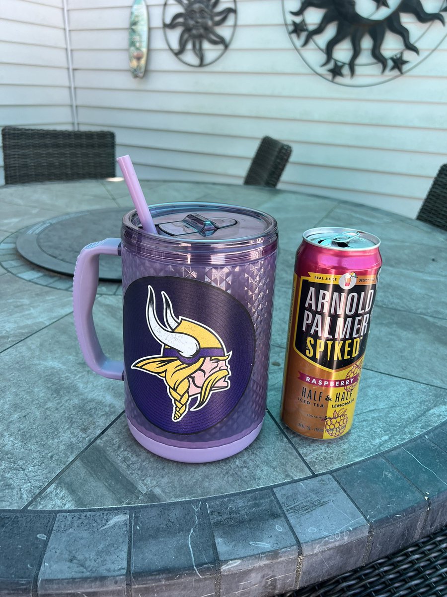 vikingfan226's tweet image. Day drinking pool side, that’s a 24 oz can, monster Vikings mug