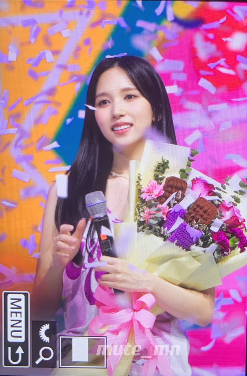 mute_mn's tweet photo. 240601 紙吹雪好き👋
#MINA #미나 #ミナ　
#TWICE https://t.co/DtuFUQ57fN