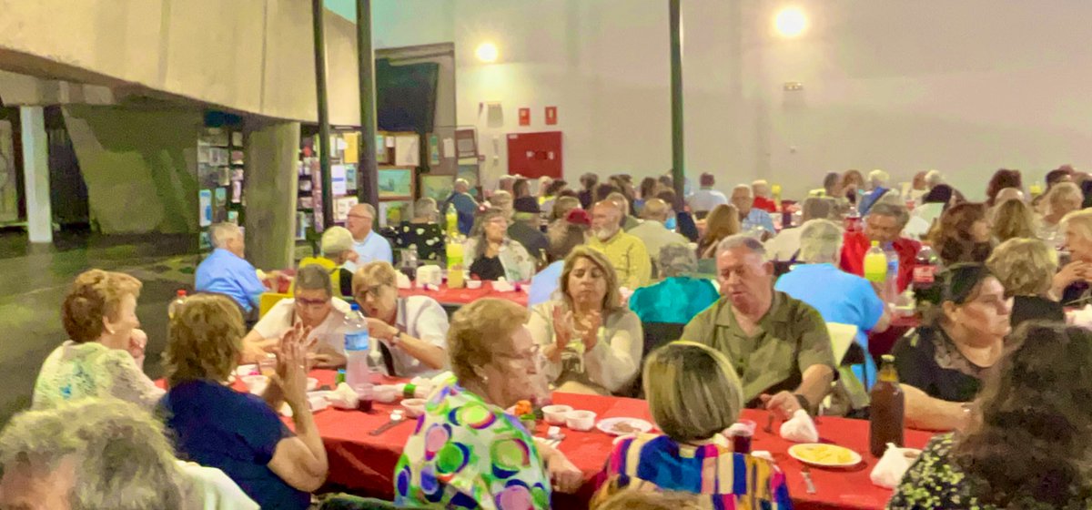 Fantàstica velada de cierre de la semana cultural en #barrilamina 
Muchas gracias a todos por vuestra a acogida.  Y ya con miras a la pròxima edición. Felicidades a todos los que la haceis posible. 
#adelantesiempre