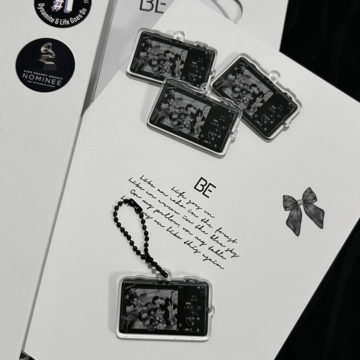 monobangtan's tweet photo. donation kit ot7 keyring preview  ִֶָ𓂃 ࣪˖ ִֶָ    ་༘࿐

come and grab yours now while slots are still available! there will only be 50 packs of our donation kit so we may not have any extra during event day 🎀🖤

#MONO_BTSinKL https://t.co/AuiD2RbtI7