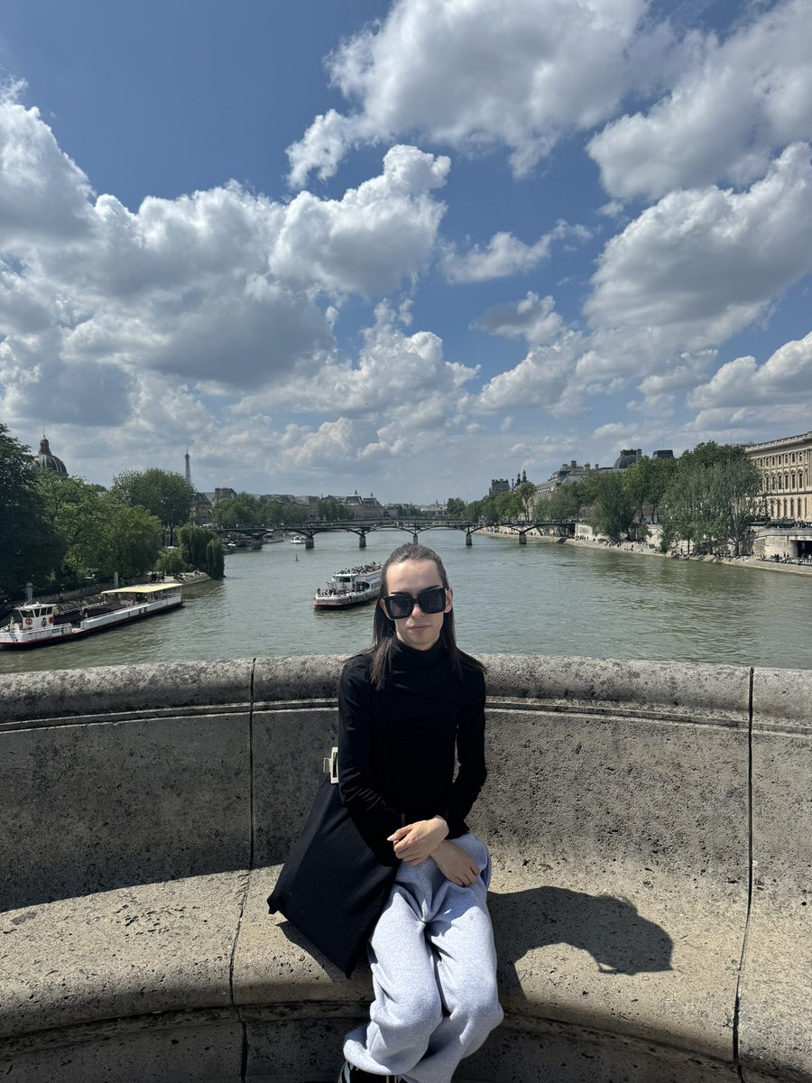 MariaMonsara21's tweet photo. Some Paris Vibes 🇫🇷 https://t.co/uZGEommnnN