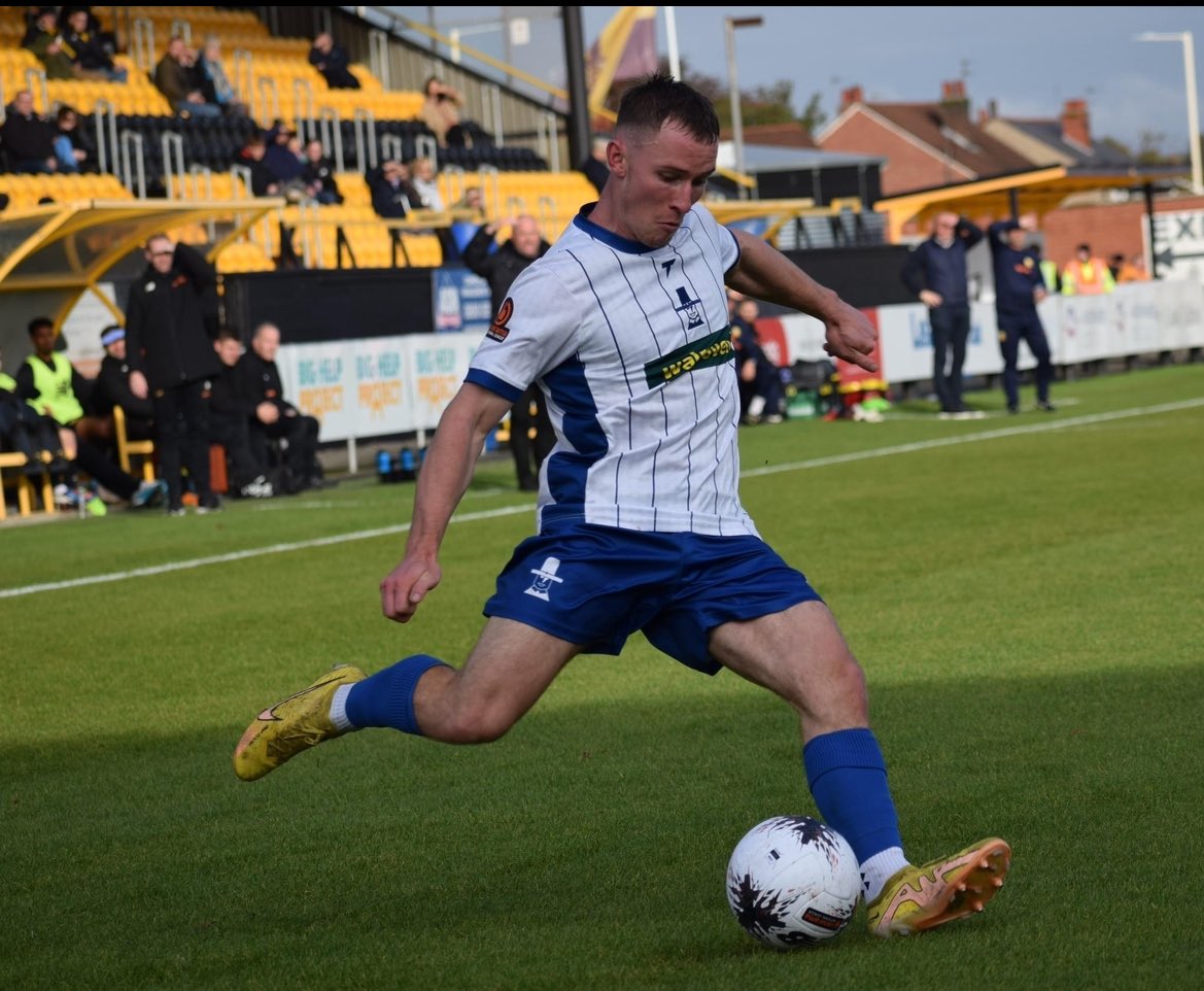 Would like to say a quick thank you to everyone at <a href="/BanburyUnitedFC/">Banbury United FC</a>. A season that was going well until being cut short to injury. <a href="/markcjones_79/">Mark Jones</a> for bringing me in and Ronnie for looking after me throughout. All the best