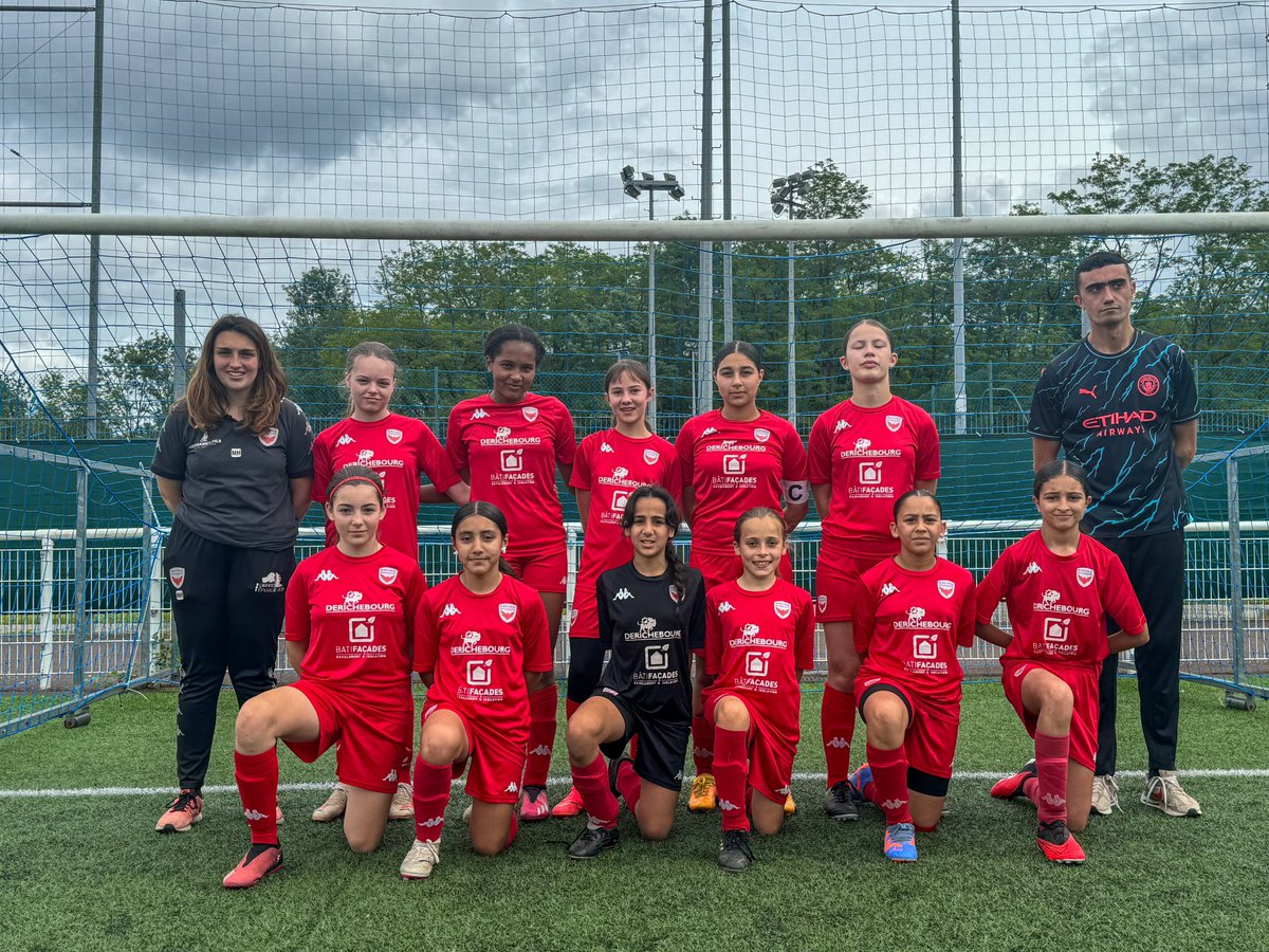 racing_besancon's tweet photo. ⚽️ 𝐋𝐞𝐬 𝐔𝟏𝟑 𝐚̀ 𝐥𝐚 𝐌𝐚𝐥𝐜𝐨𝐦𝐛𝐞 !
Coup d’envoi pour nos équipes masculines et féminines qui affrontent Mont & Vallée et le BF 🔥
#TeamRB https://t.co/lPYZpEQwha