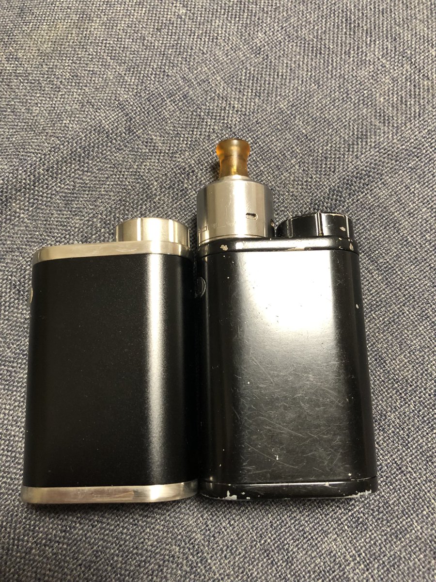 marobut's tweet photo. ピコ二台目。
ボタン微妙にデカくなってる。
#オフィスエッジ
#istickpico https://t.co/gvFt1nkO7T