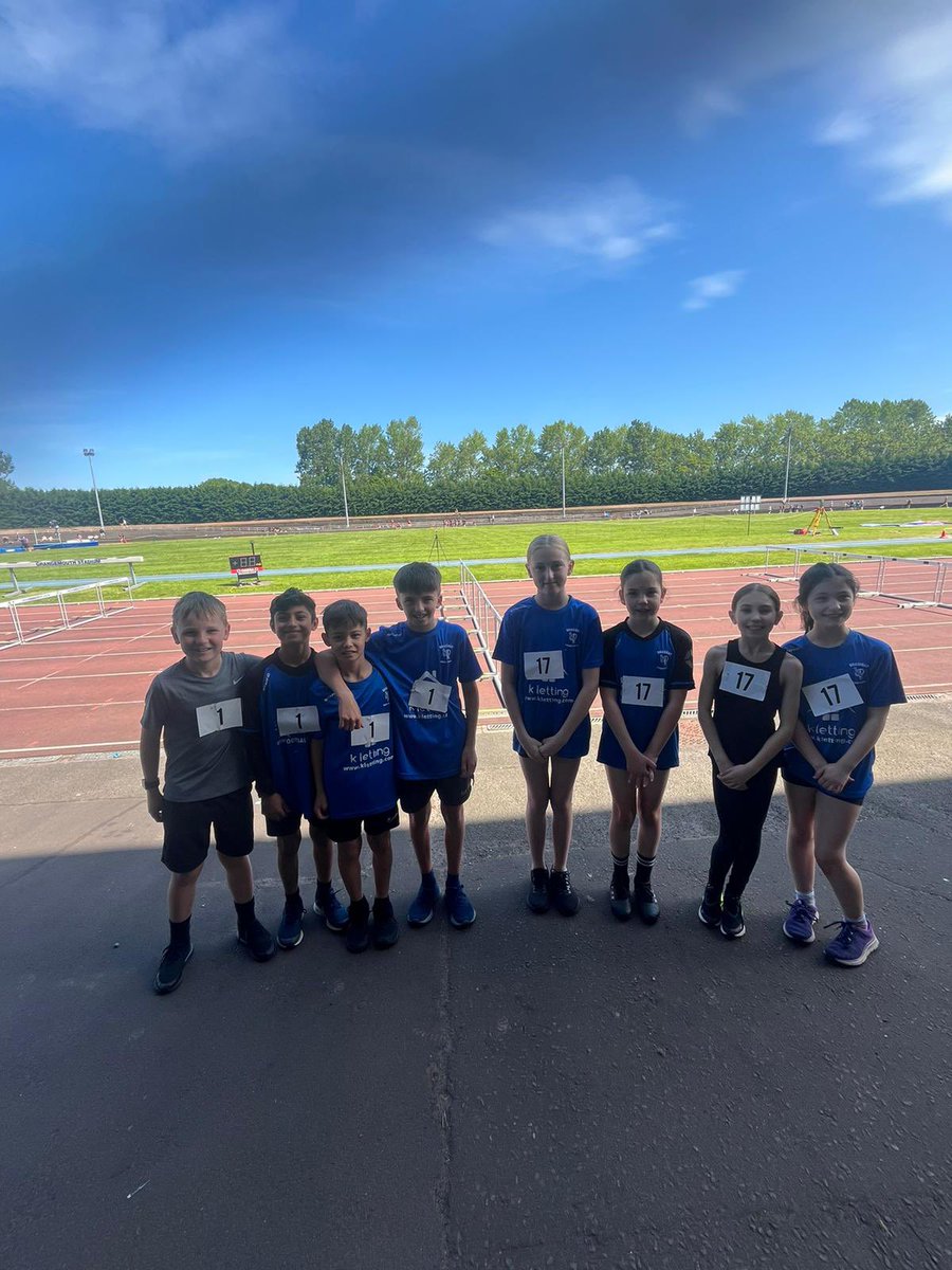 Braidbar Primary School & Nursery Class tweet media