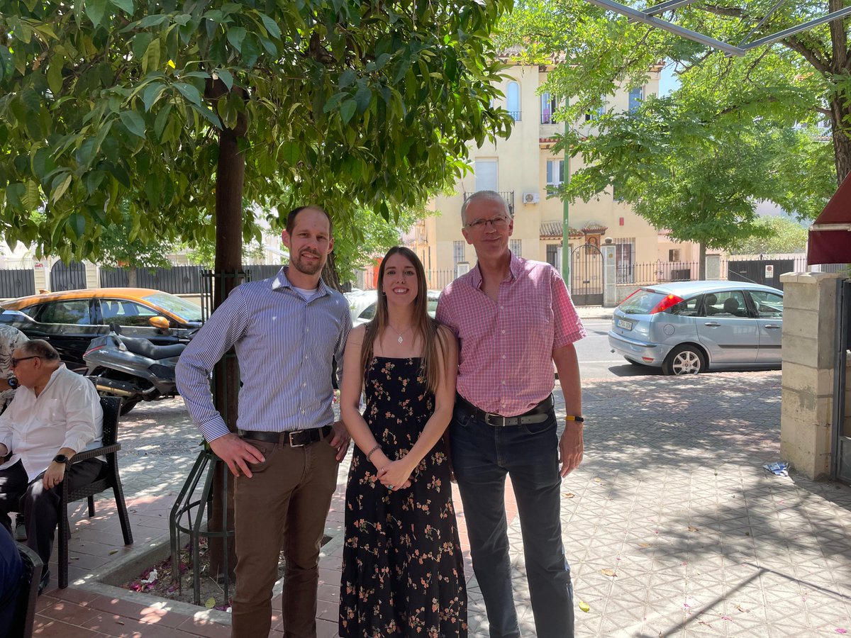 Andy J. Green (@drandygreen) on Twitter photo Happy week in <a href="/ajgreen_lab/">GreenLab</a> and for Casper and I as María José successfully defended her PhD at <a href="/unisevilla/">Universidad de Sevilla</a> on dispersal of native and alien plants by waterbirds <a href="/PhD_EBD/">PhD EBD</a> <a href="/ebdonana/">Estación Biológica de Doñana - CSIC</a> Thesis can be downloaded here👉 drive.google.com/file/d/1Sw7ToK… Happy week in <a href="/ajgreen_lab/">GreenLab</a> and for Casper and I as María José successfully defended her PhD at <a href="/unisevilla/">Universidad de Sevilla</a> on dispersal of native and alien plants by waterbirds <a href="/PhD_EBD/">PhD EBD</a> <a href="/ebdonana/">Estación Biológica de Doñana - CSIC</a> Thesis can be downloaded here👉 drive.google.com/file/d/1Sw7ToK…