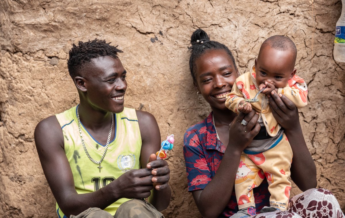 UNICEFEthiopia's tweet photo. Happy Global Day of Parents!! 👨‍👨‍👧‍👦💙💙  

Today we celebrate parents and caregivers who protect and provide for children, no matter the circumstances.  

Thank you all for your unwavering love and support.  
#ParentsDay https://t.co/n3X6DLTCOp
