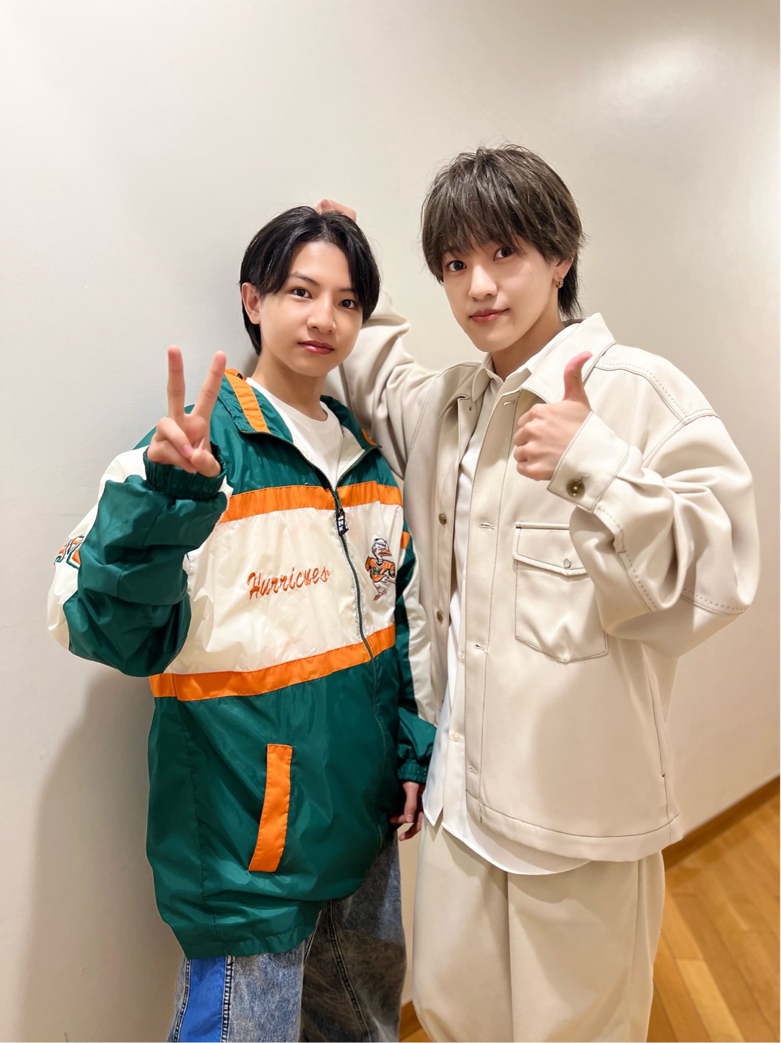 少年忍者うちわ 抱き合っ 少年忍者うちわ 抱き合っ