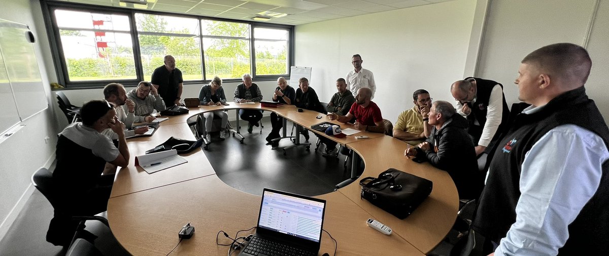 <a href="/Geosector/">geosector</a> en présentation avec les présidents d’amicales de Mayenne (53).
Merci à l’UDSP pour l’invitation.
Geosector simplifie vos tournées de calendriers.
<a href="/Pompiers_Ouest/">GUDSO</a>