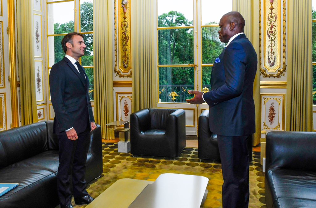Brice Clotaire Oligui Nguema tweet media