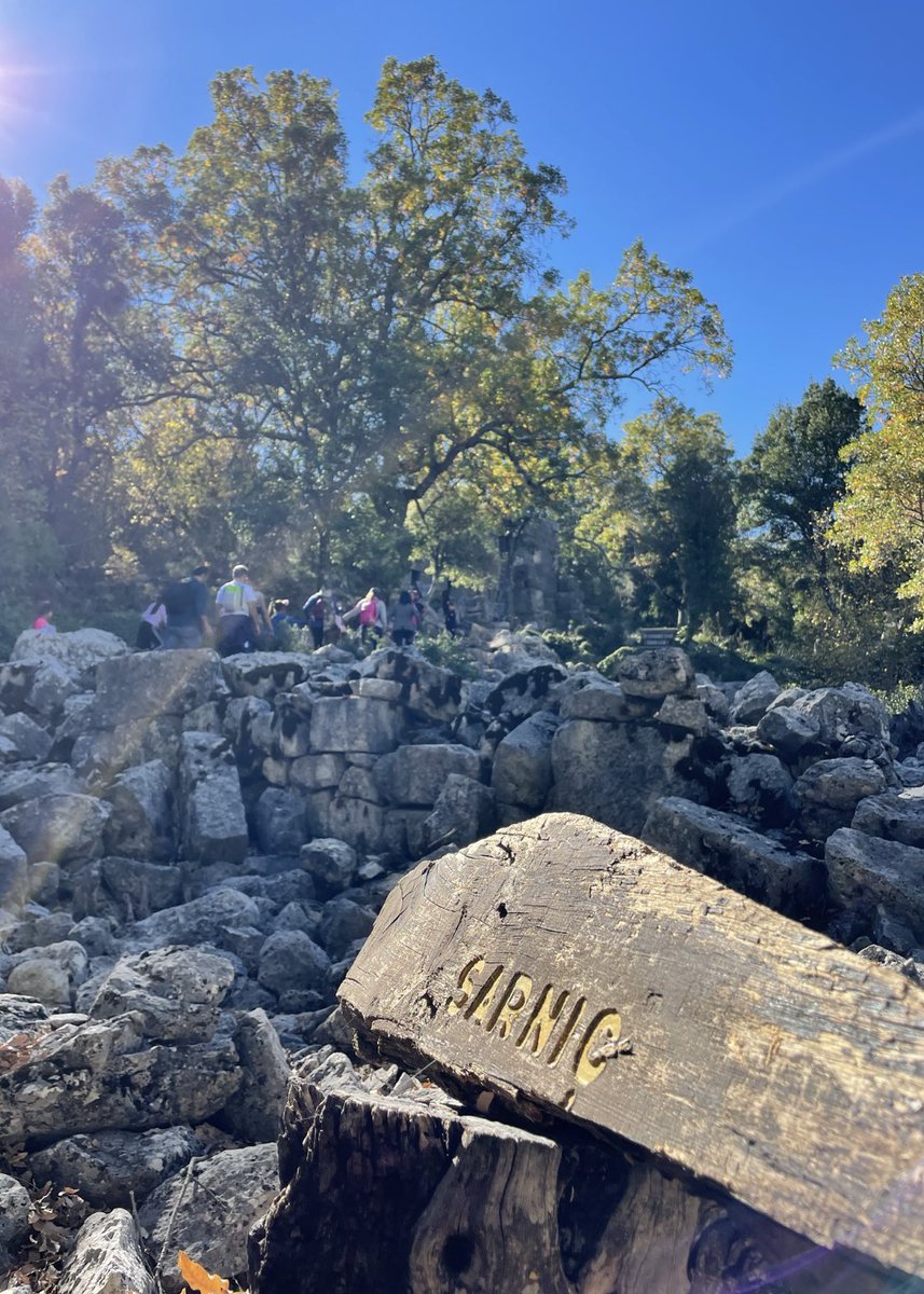 There are some places that almost look even more beautiful today than they did when they were whole. 

💚visitKemer.net💙

#visitKemer
#termessosantikkenti 
#termessosancientcity 
#termessos #antalya
#güllükdağı
#ancientcities #antikkentler
#gotürkiye