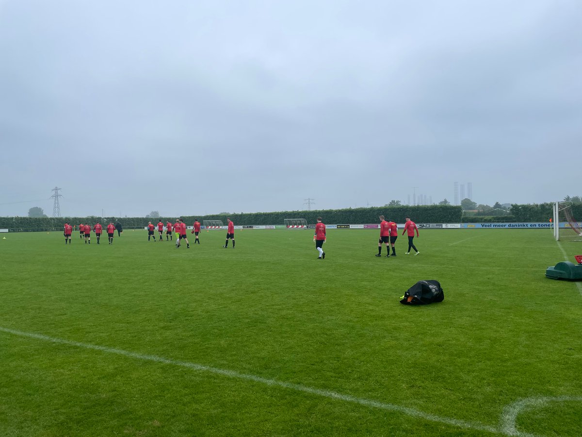 Vandaag de start van de nacompetitie voor promotie naar de 3e klasse,  een uitwedstrijd naar <a href="/VVLebo/">vv Lewedorpse Boys</a> 

Aftrap 14.30 🔴⚫️ #lebsvo