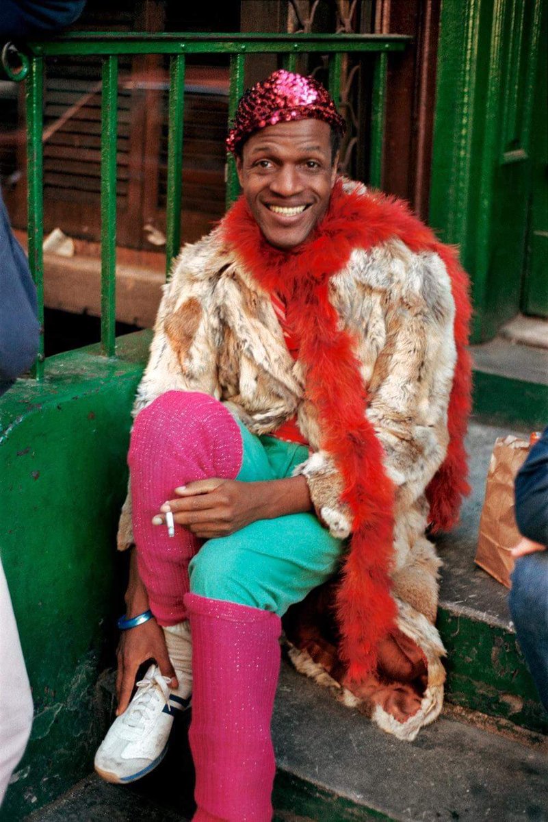 No olvidemos que estamos aquí por una mujer, activista, trans, negra, prostituta, seropositivo y fuerte, sobre todo fuerte. 🏳️‍🌈🏳️‍⚧️ Siempre viva Marsha P Johnson