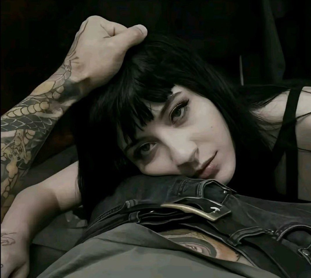 😉🖤
#فحل سادي #كلبه_مطيعة #ساديه #ترويض