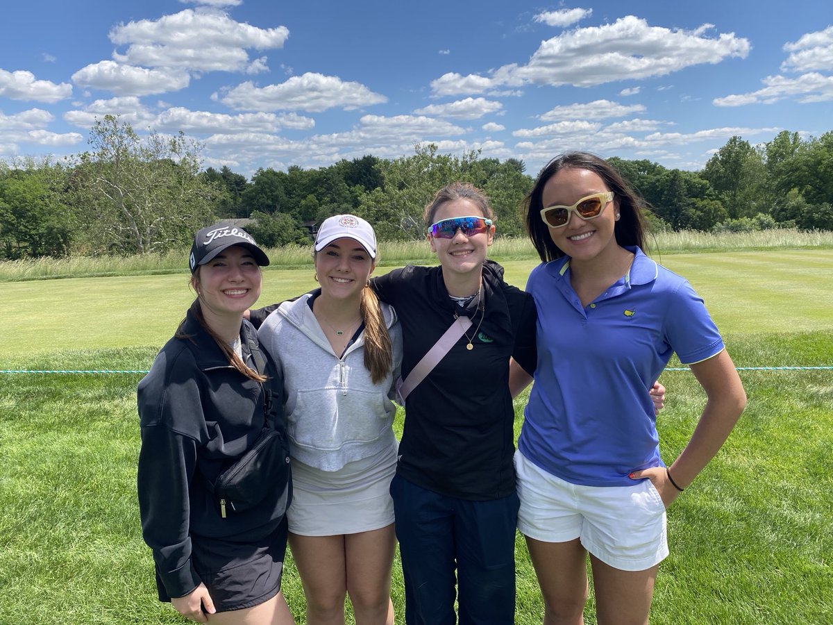 Also sighted at the US Open!  Alumni and current CV golfers!  Julia Leo (A), Emma Leo, Megan Fenton, Madison Engle (A)