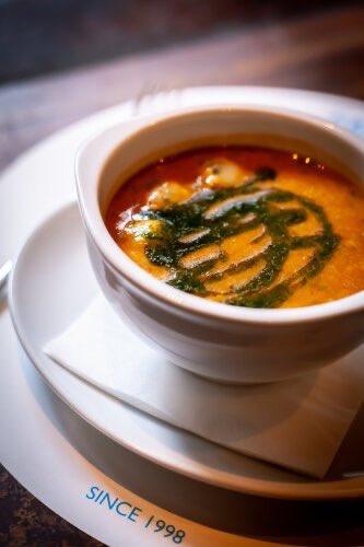 Gamba_Glasgow's tweet photo. Gamba fish soup is famous because it tastes like no other. Read more in our latest blog >> https://t.co/nClseA8X6u 🦞
#gambaglasgow #fishsoup #froup #seafoodreastaurant #soup https://t.co/pvktrC7aSJ