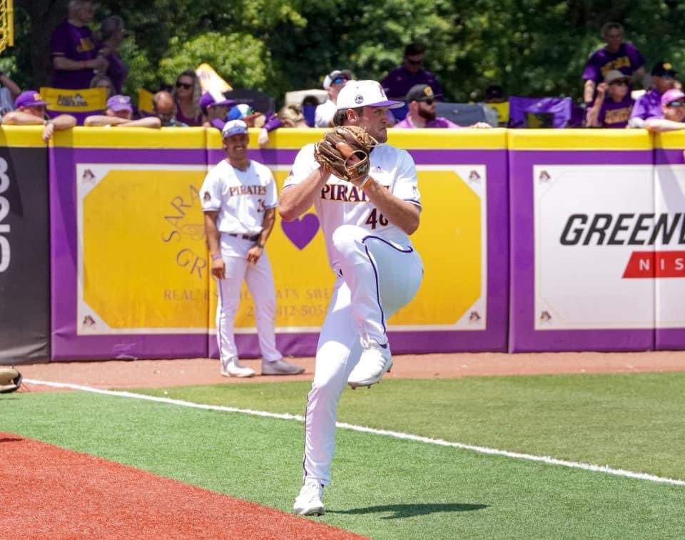 PR927FM's tweet photo. MOCK DRAFT: ECU's Yesavage and Wake's Burns projected as top ten MLB draft picks
"Yesavage has established himself as the No. 3 college pitcher in this draft class while going 11-1 with a 2.09 ERA, 0.88 WHIP and 139 strikeouts in 86 innings this spring."
https://t.co/NhDDA0Xk0E https://t.co/Nfywa56iJJ