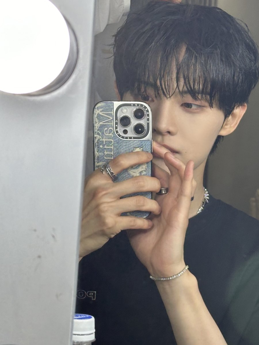 BAE173_member's tweet photo. [#제이민]

인도네시아 최고🫶
Aku mencintaimu, Indonesia🫶

#BAE173 #비에이이173
#JMIN https://t.co/XQtJbljOjW