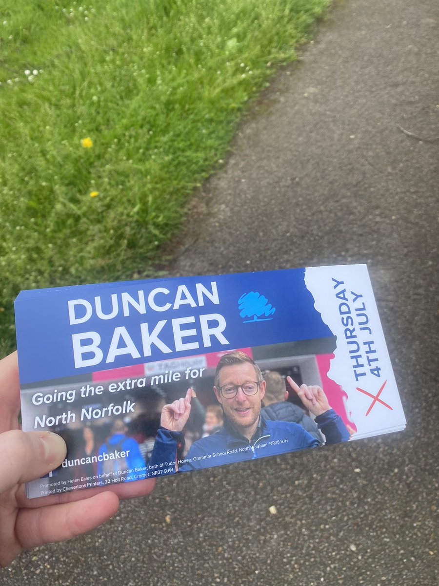 Out in #NorthWalsham with @duncancbaker. Really positive personal backing on the doorsteps for all his hard work over the last 5 years. Pleased to back him for #NorthNorfolk in the upcoming #GeneralElection🇬🇧🗳️