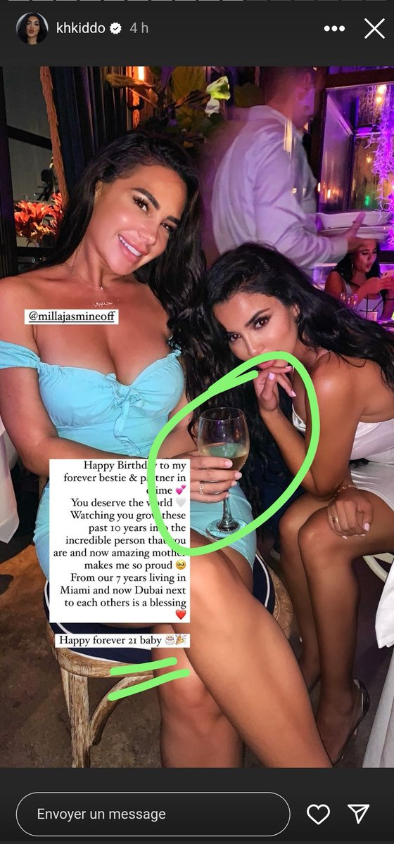 WantedAuntie's tweet photo. J'suis morte la pote de #millajasmine qui lui remémore l'époque où elles étaient escortes "partenaires de crimes" comme elle dit.
Photo de Milla avec ses gros mollets et son verre d'alcool 🤭
Et "joyeux 21 ans" pour pas griller son vrai âge 😂 https://t.co/Xx4de8GLRB