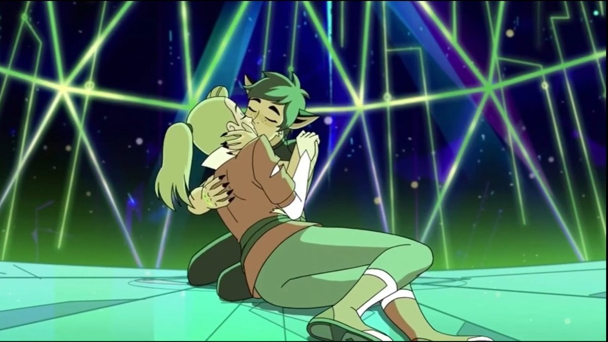 nazᱬ⚢🍉 tweet media