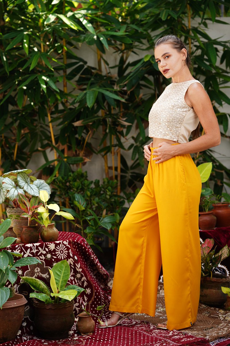 myindianflower's tweet image. Get ready to strut your stuff in style! Our Palazzo Pants are here to steal the show. ✨ Elevate your wardrobe with the ultimate blend of comfort and chic.

Get Yours : indianflower.com

#PalazzoPerfection #ThreadStyle #indianflower