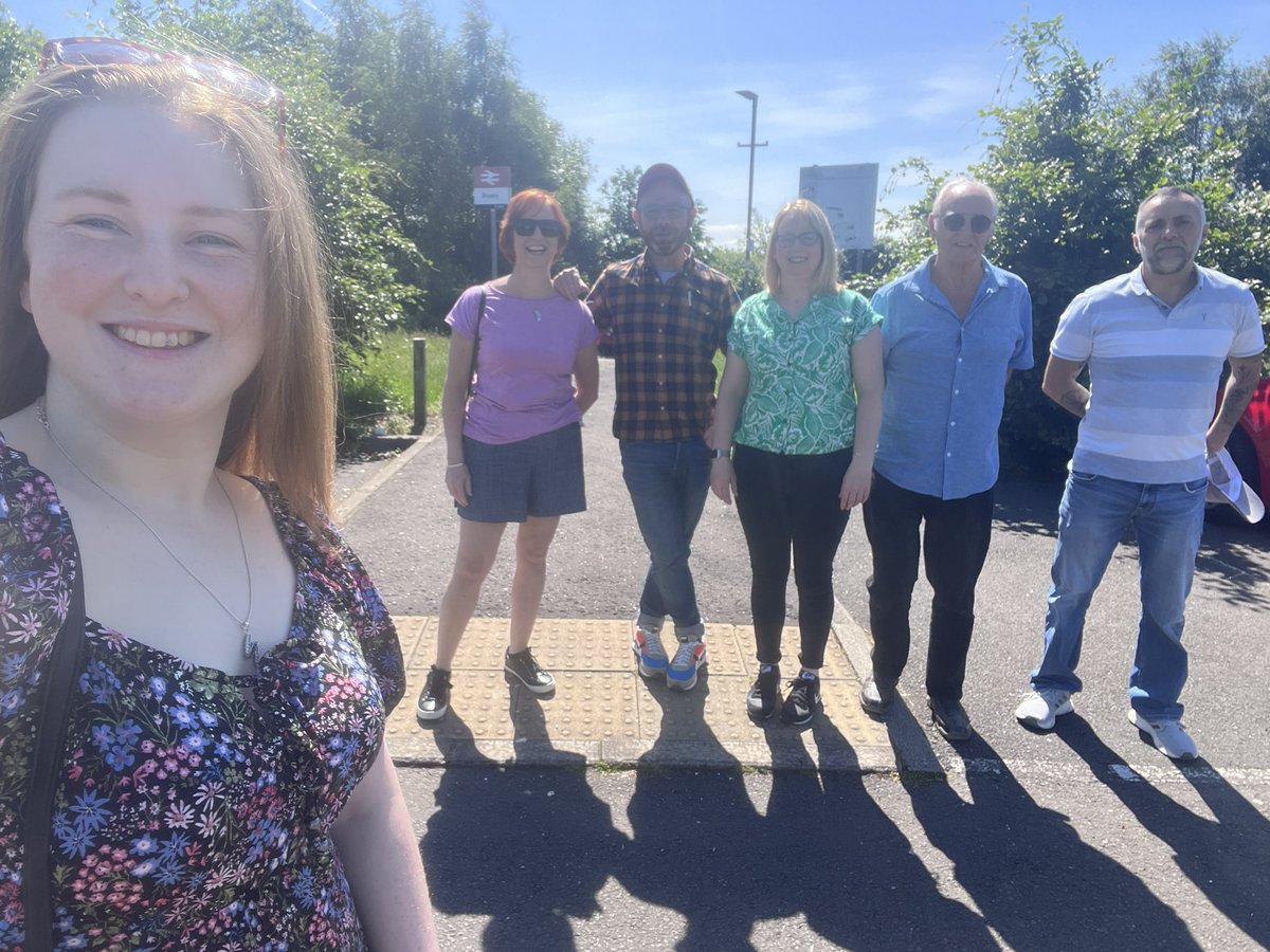 What a day to be out campaigning in South Drumry for our by-election candidate @MarinaSNP1 and our GE candidate @MartinJDocherty🌞 #ActiveSNP