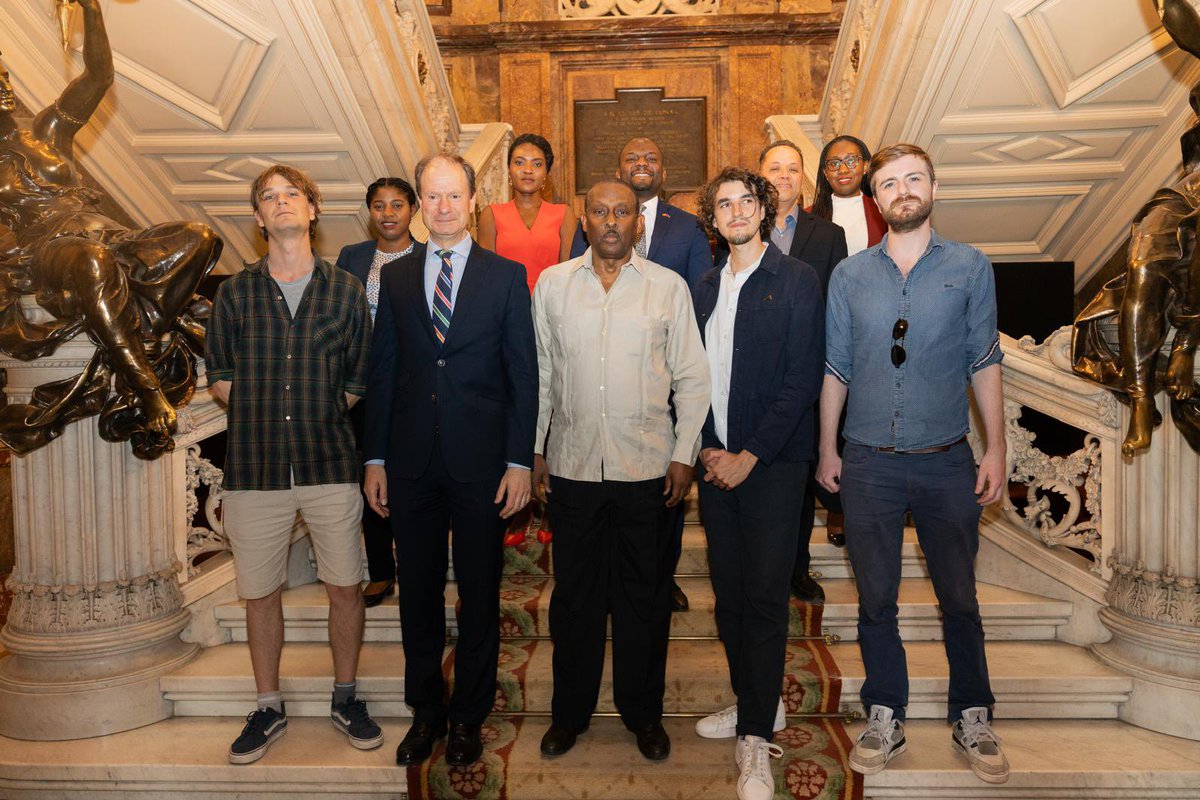 guylamothehaiti's tweet photo. Ce 30 mai, j’ai inauguré à Casamerica, la projection du documentaire “Ayiti une histoire haïtienne” et l’expo photo de Widline Cadet promue par @photoespana en présence des réalisateurs de La Filmerie, le corps diplomatique,l’amb. espagnol en Haïti et la communauté haïtienne. https://t.co/WvrkVoZJOw