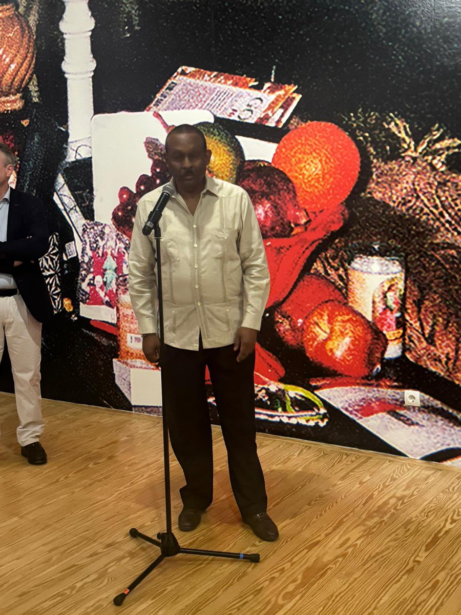 guylamothehaiti's tweet photo. Ce 30 mai, j’ai inauguré à Casamerica, la projection du documentaire “Ayiti une histoire haïtienne” et l’expo photo de Widline Cadet promue par @photoespana en présence des réalisateurs de La Filmerie, le corps diplomatique,l’amb. espagnol en Haïti et la communauté haïtienne. https://t.co/WvrkVoZJOw