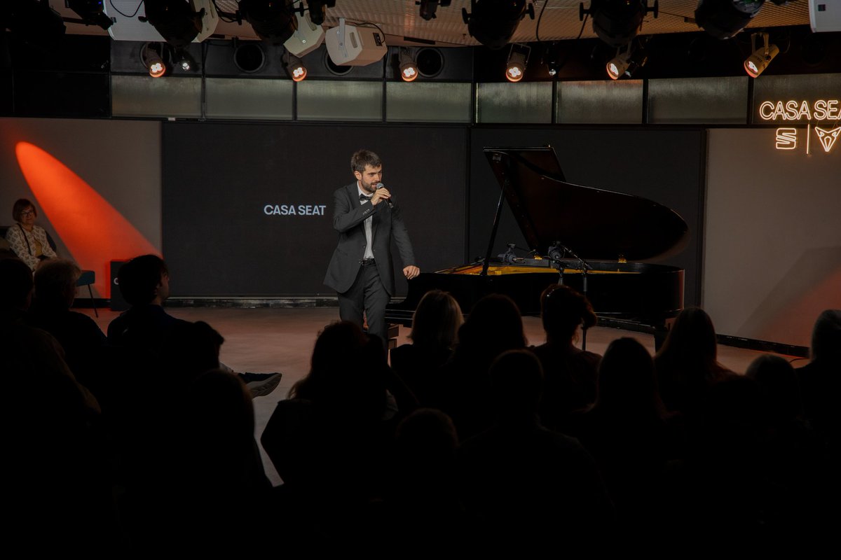 L'acurada i expressiva interpretació del pianista <a href="/VBraojos/">Víctor Braojos</a> ens ha transportat, aquest matí, als romàntics universos de #Granados i #Schubert 🎶

Un concert brillant per iniciar el mes de juny 🌼

📷 Casa Seat (fotògraf Joan Carrión)