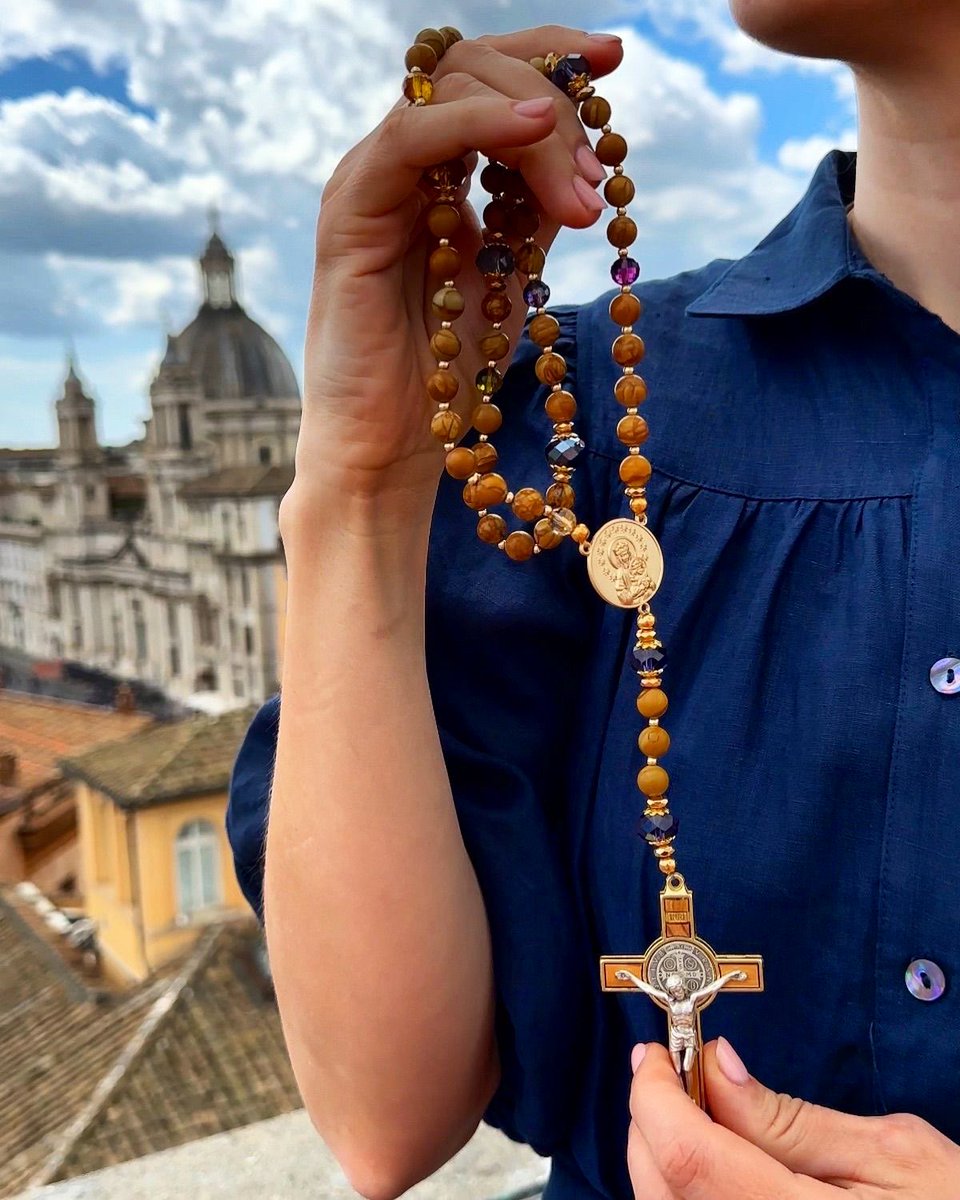 ContaAngelo's tweet image. Já rezou o seu terço hoje ?