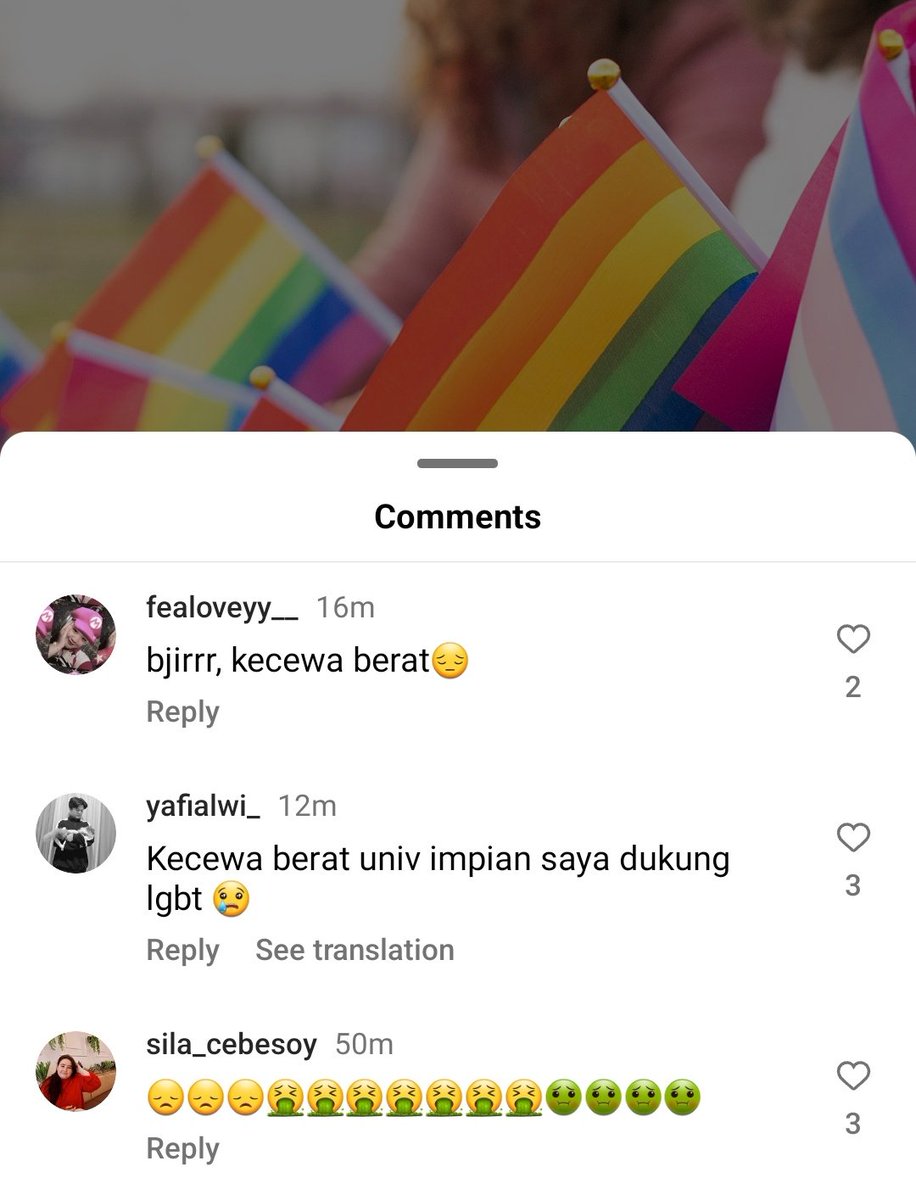 AdorkableWriter's tweet photo. Kampusku University of Edinburgh ngeshare pride month dan tebak siapa yang marah-marah? Orang Indonesia yang bahkan gak sekolah di situ jirrrr lu pada ngapain dah. Protes aja mahasiswa bukan donatur bukan 🤮 https://t.co/cYTyZ8jWxJ
