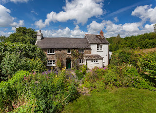 HelenHollick's tweet image. Thoughts From A Devonshire Farmhouse #June now on my #Blog A few thoughts about #EverydayStuff. Today: (Not) The Sound of Silence Do #JoinMe
ofhistoryandkings.blogspot.com/2024/06/though…
I also have a monthly journal on my website:
helenhollick.net/journal.htmlht…
#Newsletter #Essay #Journal #MusingJoin m