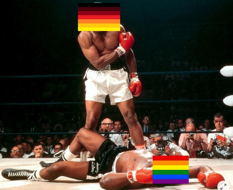 thomasmartinLB's tweet photo. @keehaar1987 #Stolzmonat #FalconPunch https://t.co/snBVanRaVq