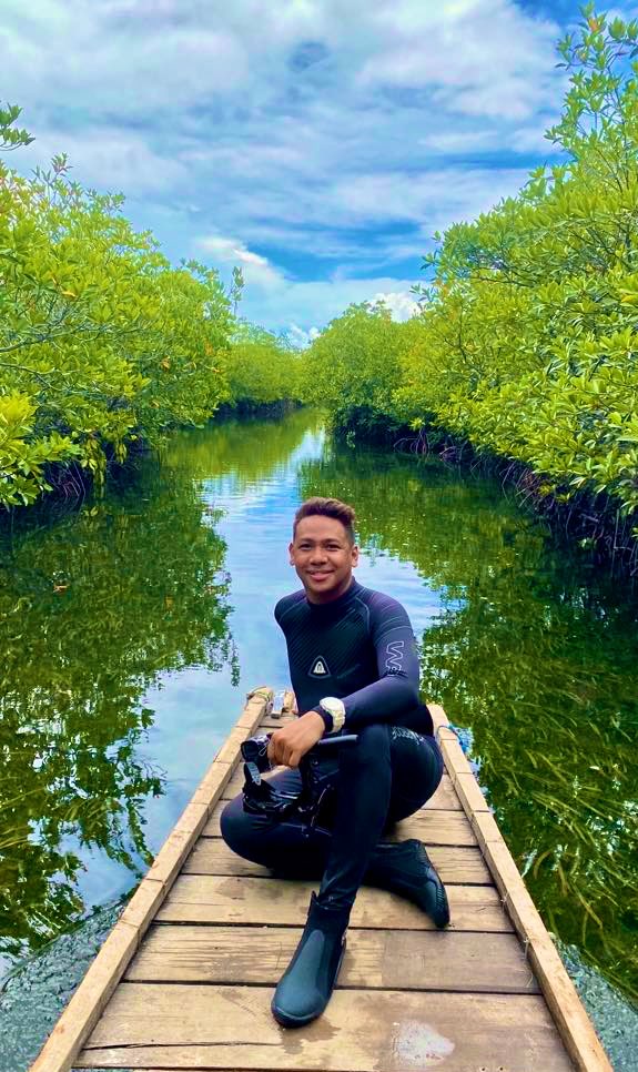 Life feels better in a wetsuit. 🪸🤿 #BagangaDiveExploration