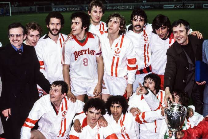 Nancy ganó la Copa de Francia de 1978. Vencieron al Niza en la final con un gol de Michel. Michel ganó una copa y dejó su huella en todos los equipos en los que jugó. Dejaría aún más huella en el futuro