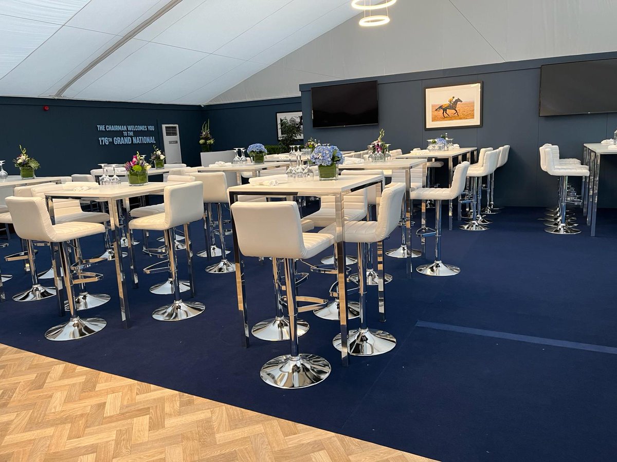 spaceworksuk's tweet image. Adjustable height leather stools offer style and comfort at the same time!

#rental #spaceworks #uk #events