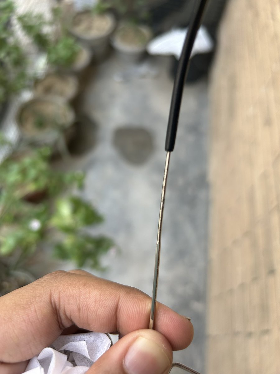 CAMohitSinghal2's tweet photo. @Lenskart_com Whatever jargon company may use, fact is the quality of specs is not good. Not even one year coating is peeling. Local stores have better quality. This was a John Jacobs expensive model, with highest quality lenses. @Lenskart_com @jagograhakjago @lenskart https://t.co/uRLNBNgYZ1