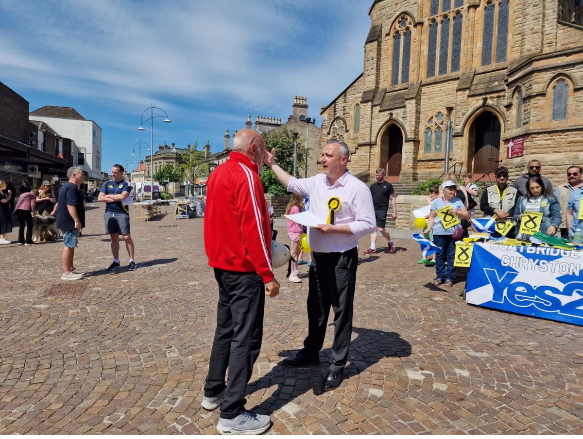 StevenBonnarSNP's tweet photo. Plenty out across Coatbridge to #BackBonnar and team @theSNP today!
Thankful to all those who came out and also stopped for a chat today.
Many agree that we need MPs who will stand up to Westminster, not act with complicity in what it metes upon us.
#VoteSNP #GE2024 https://t.co/O5k6lZoJm8