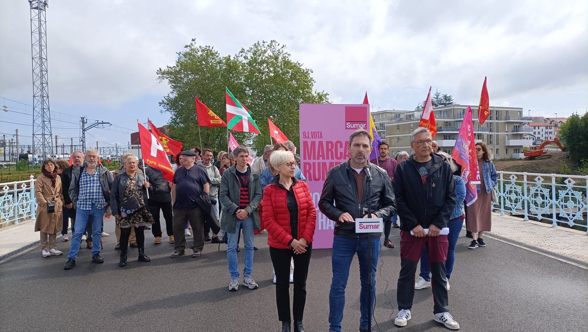 📢 El candidato de Euskadi al Parlamento Europeo, <a href="/andekalarrea/">Andeka Larrea Larrondo</a>, ha afirmado hoy en #Irun que la sociedad vasca acoge desde hace décadas a personas migrantes, pero que ni el Gobierno vasco ni las instituciones están a la altura de este anhelo social.
#MarcaElRumbo