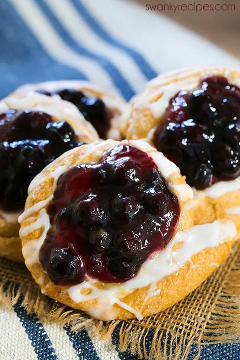 SwankyRecipes's tweet photo. Easy Blueberry Lemon Cream Cheese Danish | Swanky Recipes
https://t.co/mTel9A0b86 https://t.co/vFCybzoJvL