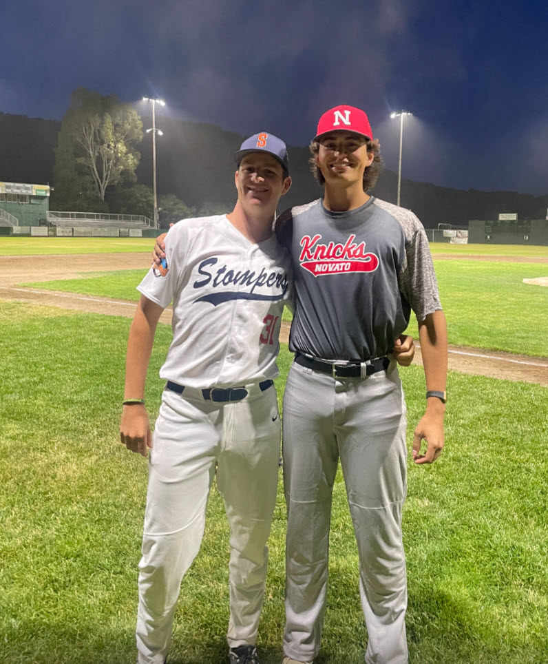 Summer ball is great - watching former teammates compete and continue their baseball journey.  @MarcosTolliver @VerwielJake Playing for the  @KnicksNovato and @SonomaStompers on a great night at Arnold Field. 
@Sanrafaeldawgs @Baseball_Marin @SFDonsBaseball