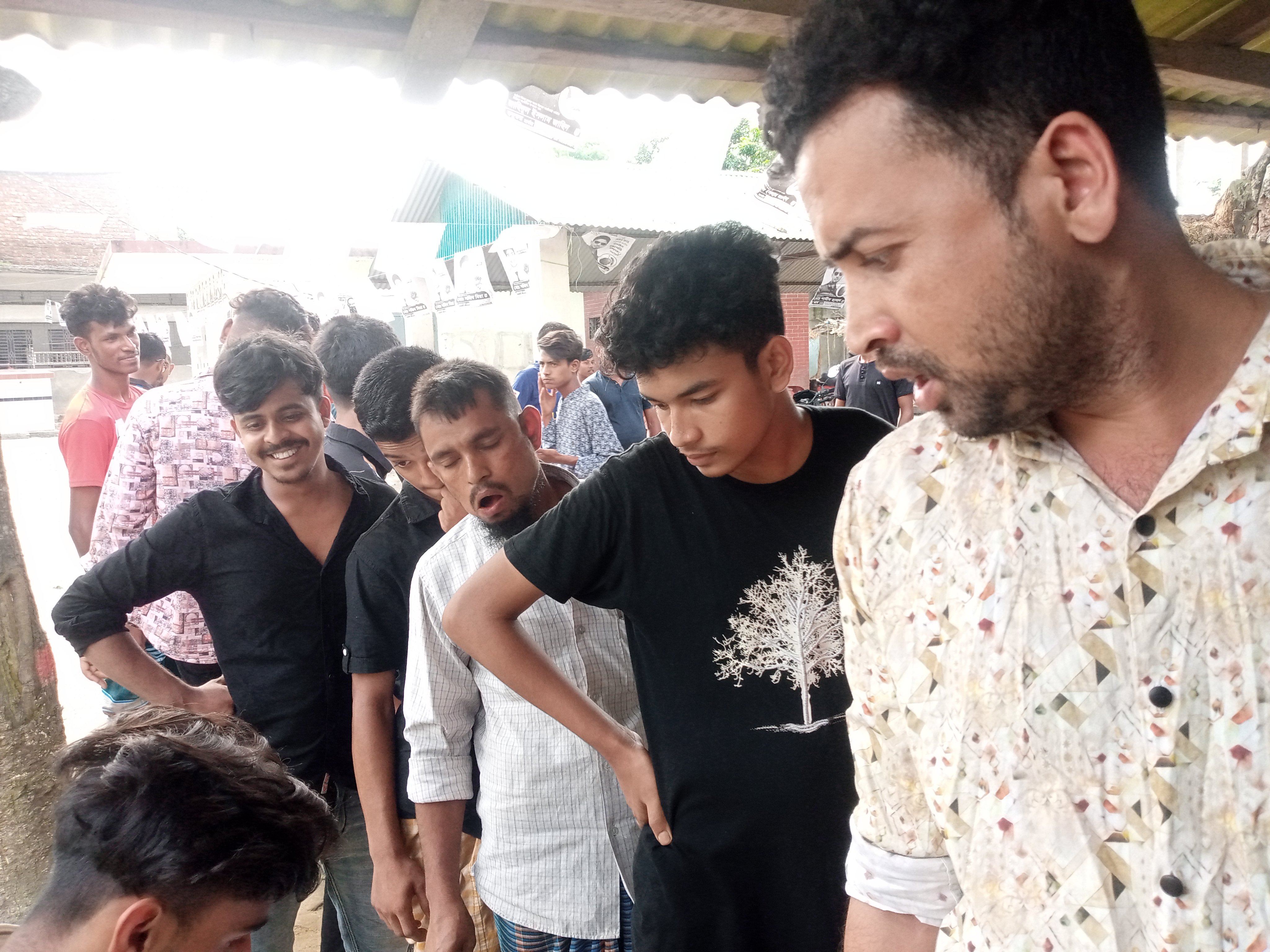 ব্যালট ভোটে শিকড় ক্লাবের নির্বাচন, সভাপতি নাঈম সম্পাদক রাব্বি