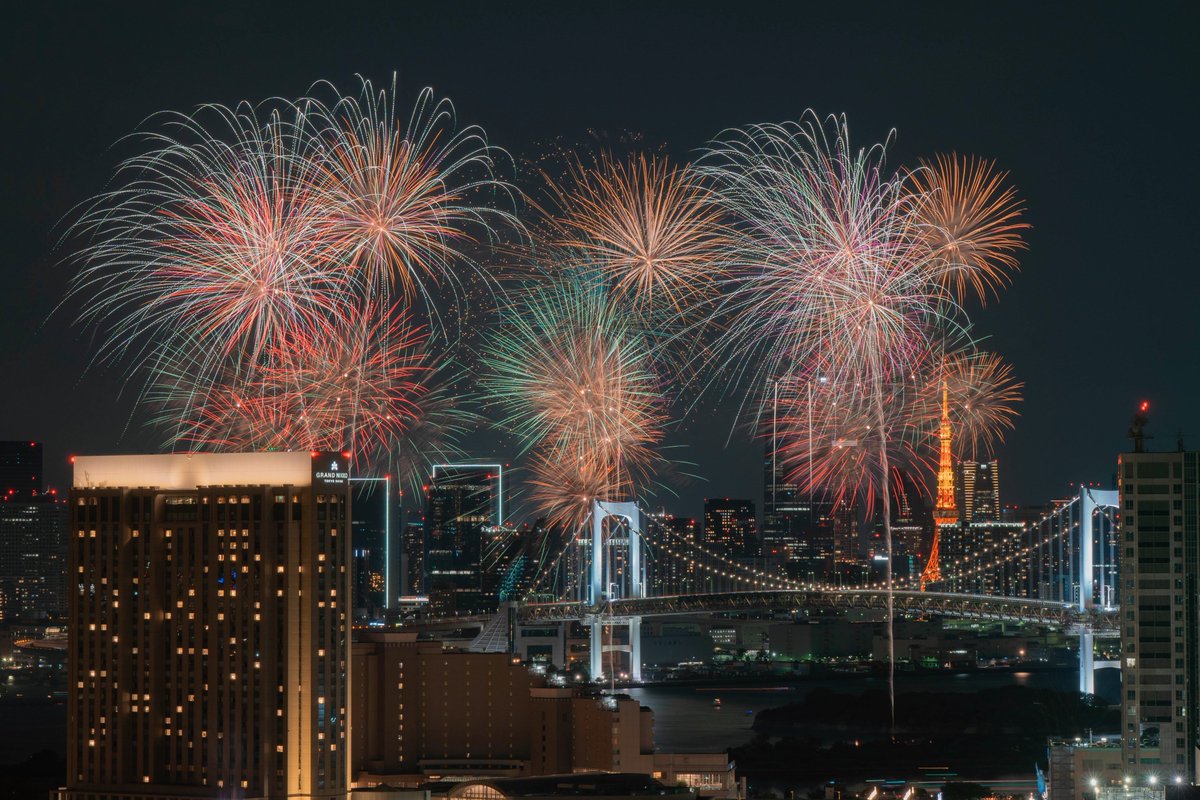 Shuncha_T's tweet photo. 東京の夜空に花が咲いた
.
.

#starisland #starisland2024 #fireworks #花火
#これソニーで撮りました
#tokyocameraclub https://t.co/Q4U1eI55UZ