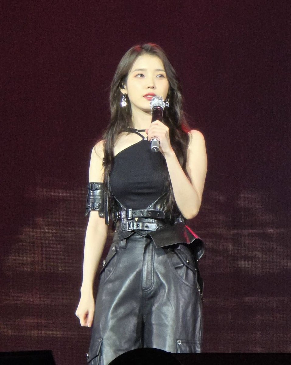 THE QUEEN IU