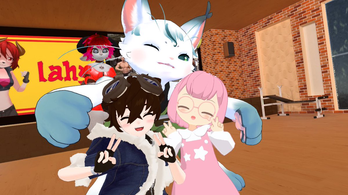 rchan0687587257's tweet photo. #VRC筋肉部
今日も楽しかった🥳
たまにしか来ないのに仲良くしてくれて嬉しい！
どっちも良い写真で選べないので両方載せる😊 https://t.co/74ohsVxJtH